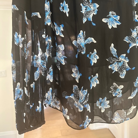 NWT - DVF black semi-sheer chiffon blouse with blue orchid print - Size 12 - Picture 2 of 11